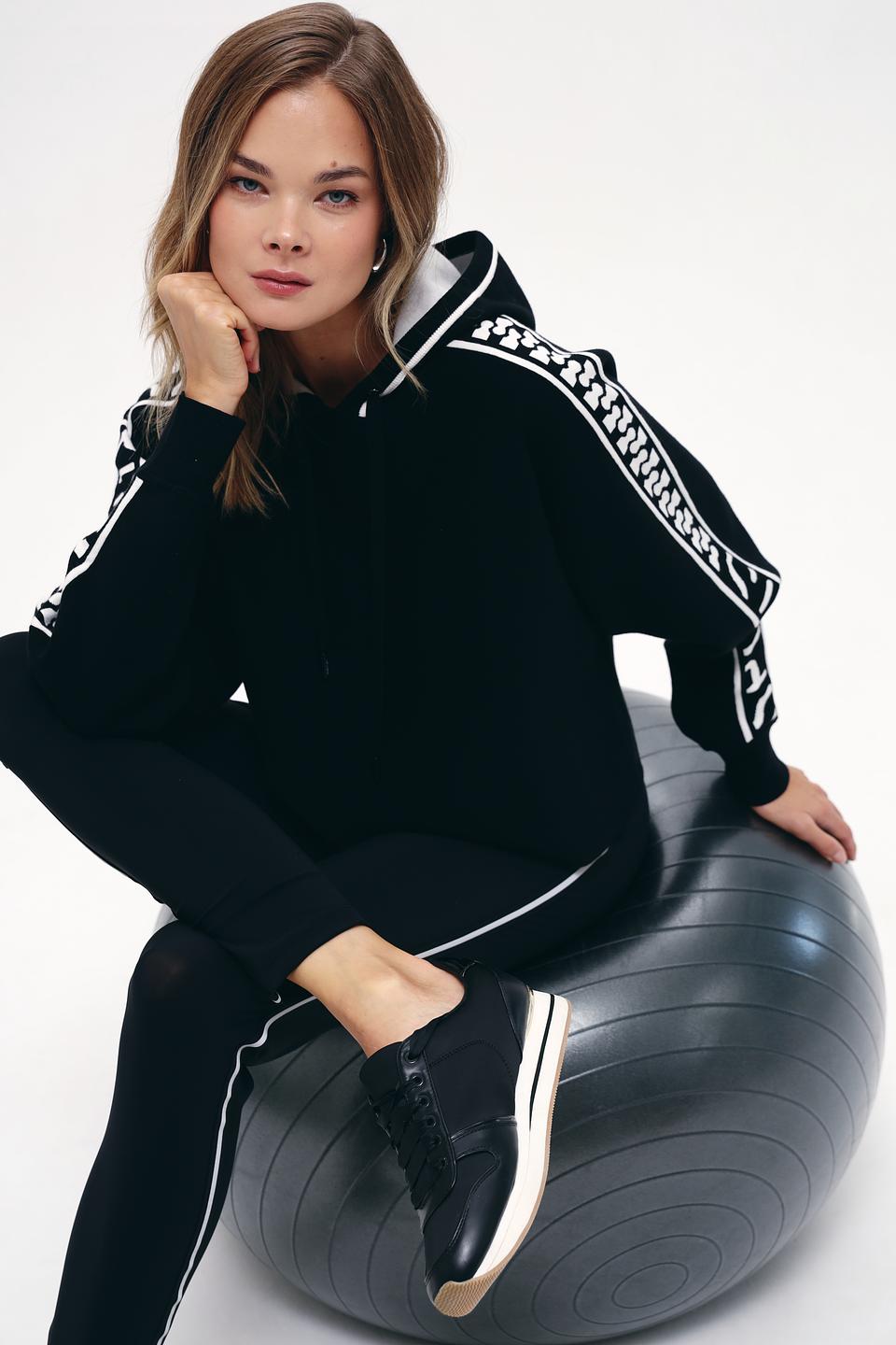 Пуловер Marc Cain Sports чёрный