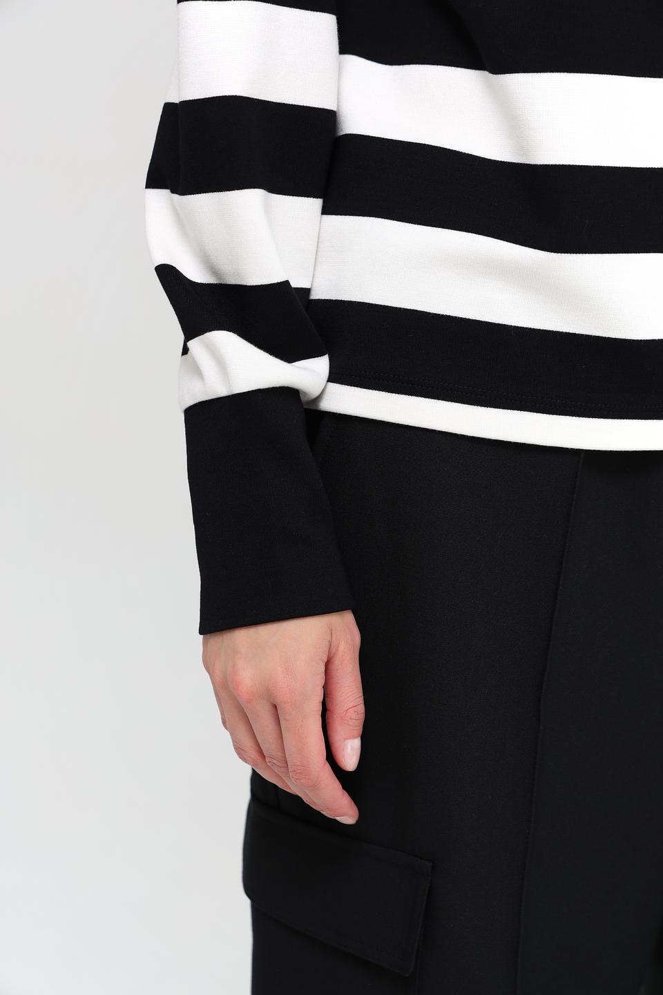 Пуловер Monari в полоску с пайетками