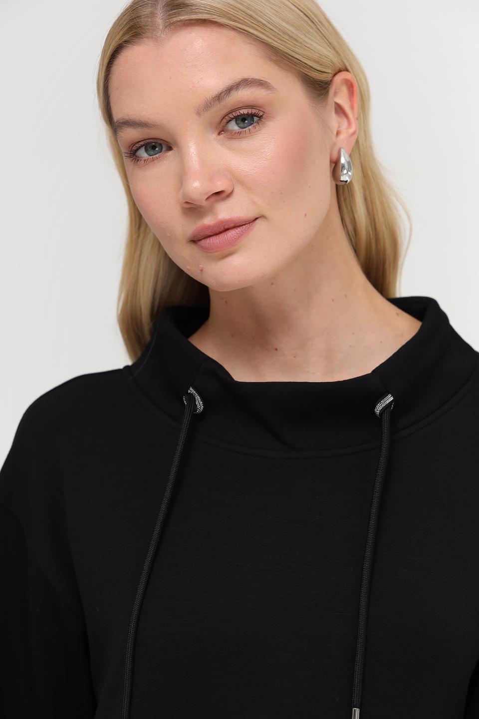 Платье Monari чёрное с капюшоном