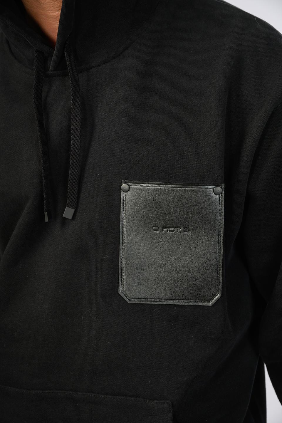 Толстовка Onot1 чёрная с карманом