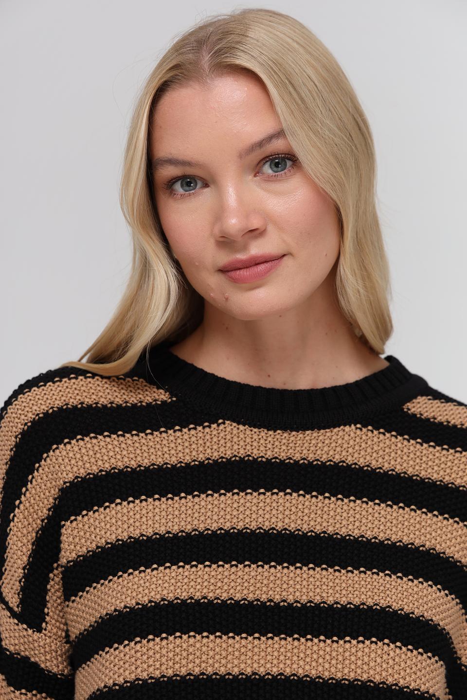 Пуловер More and More в полоску