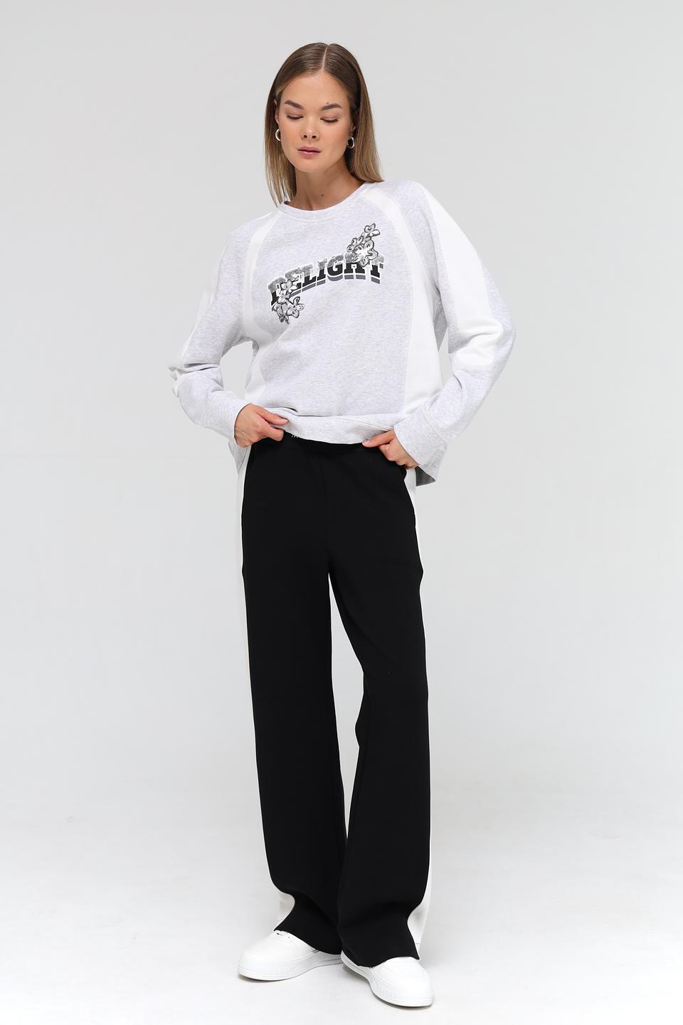 Пуловер Marc Cain с аппликацией