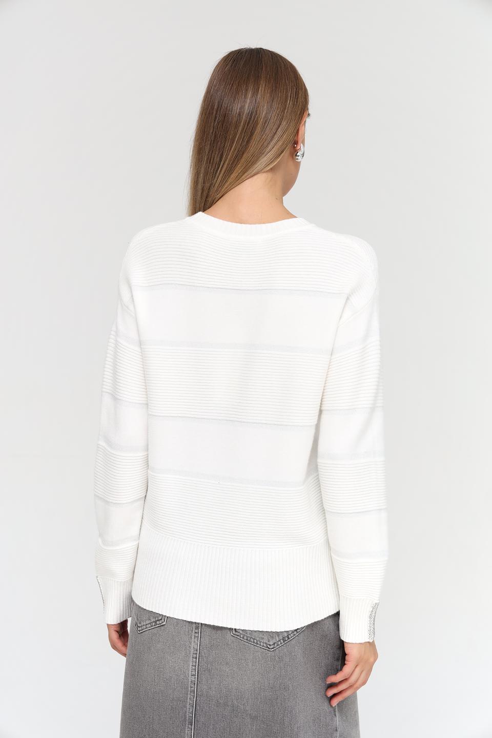 Пуловер Passioni с вышивкой снежинки