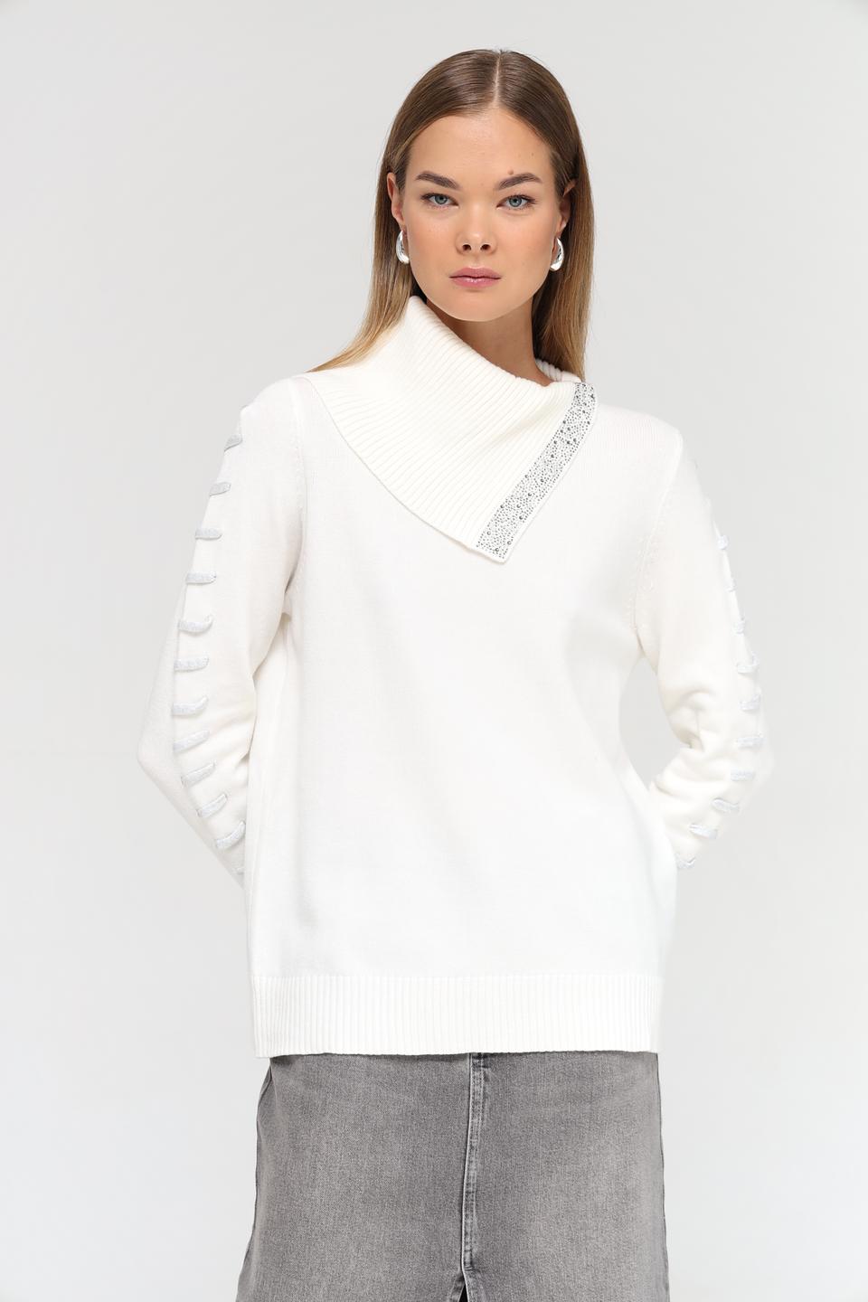 Пуловер Passioni с декором