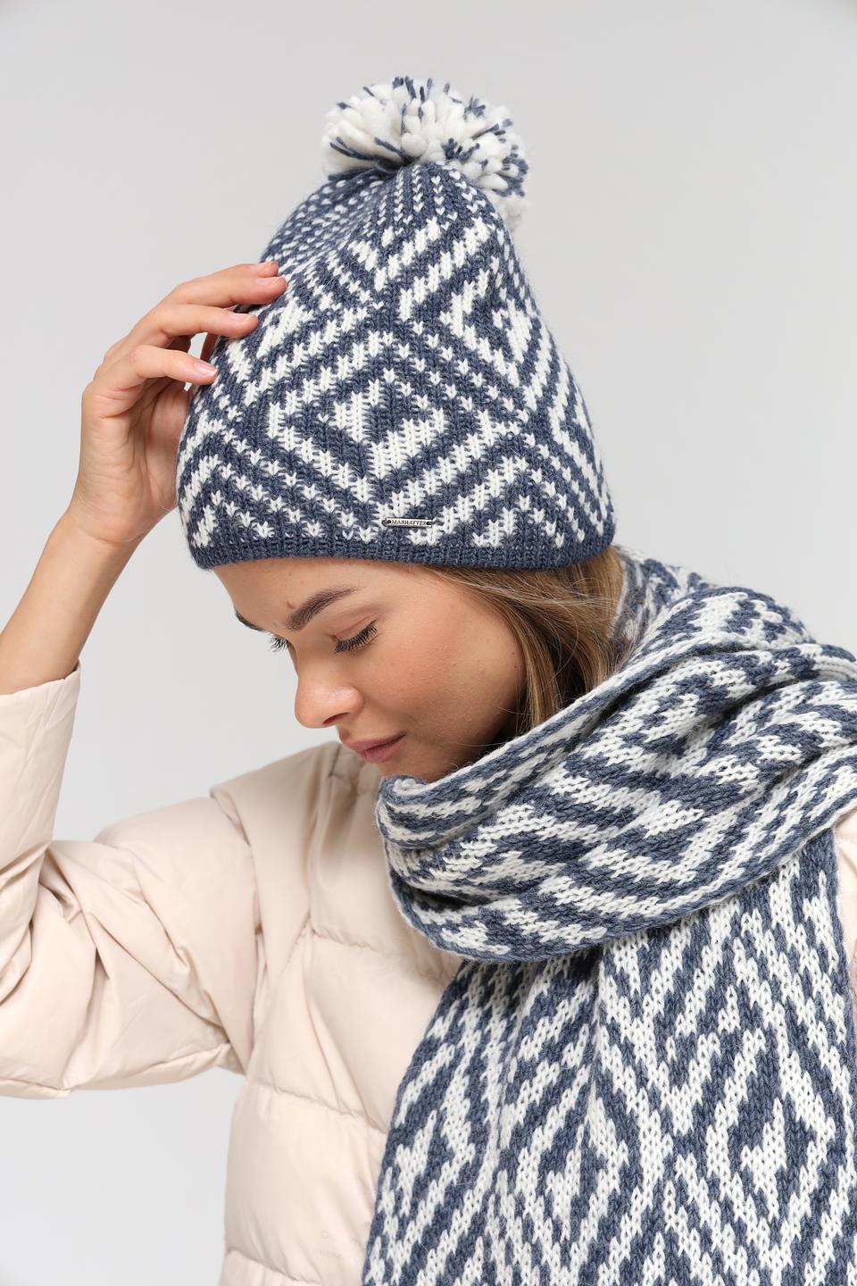 Шапка Marhatter с помпоном