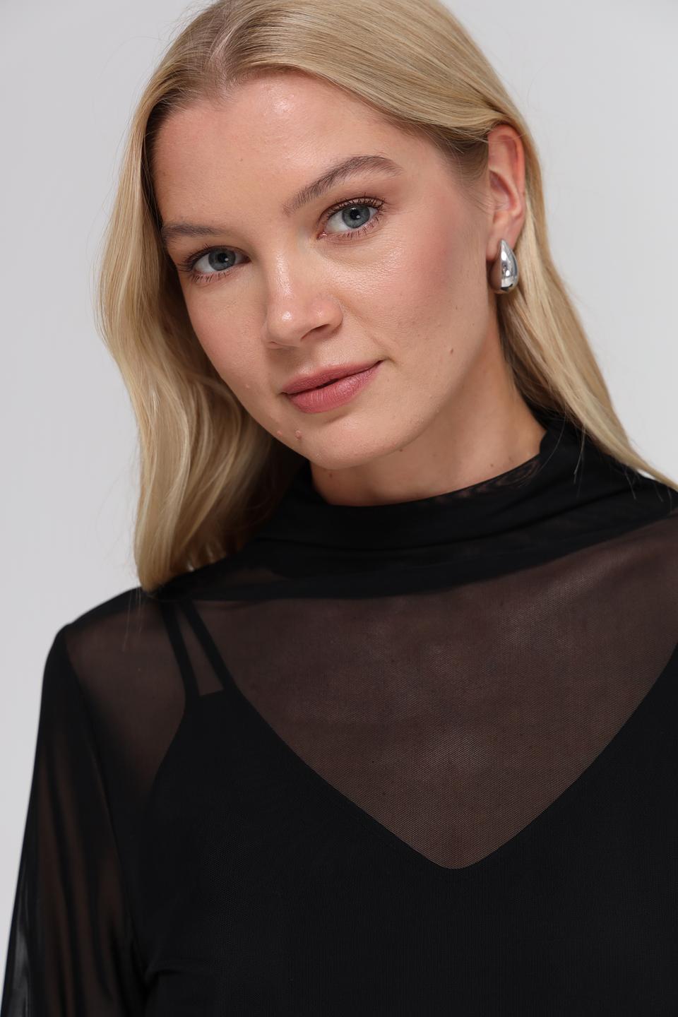 Пуловер Monari чёрный с горлом