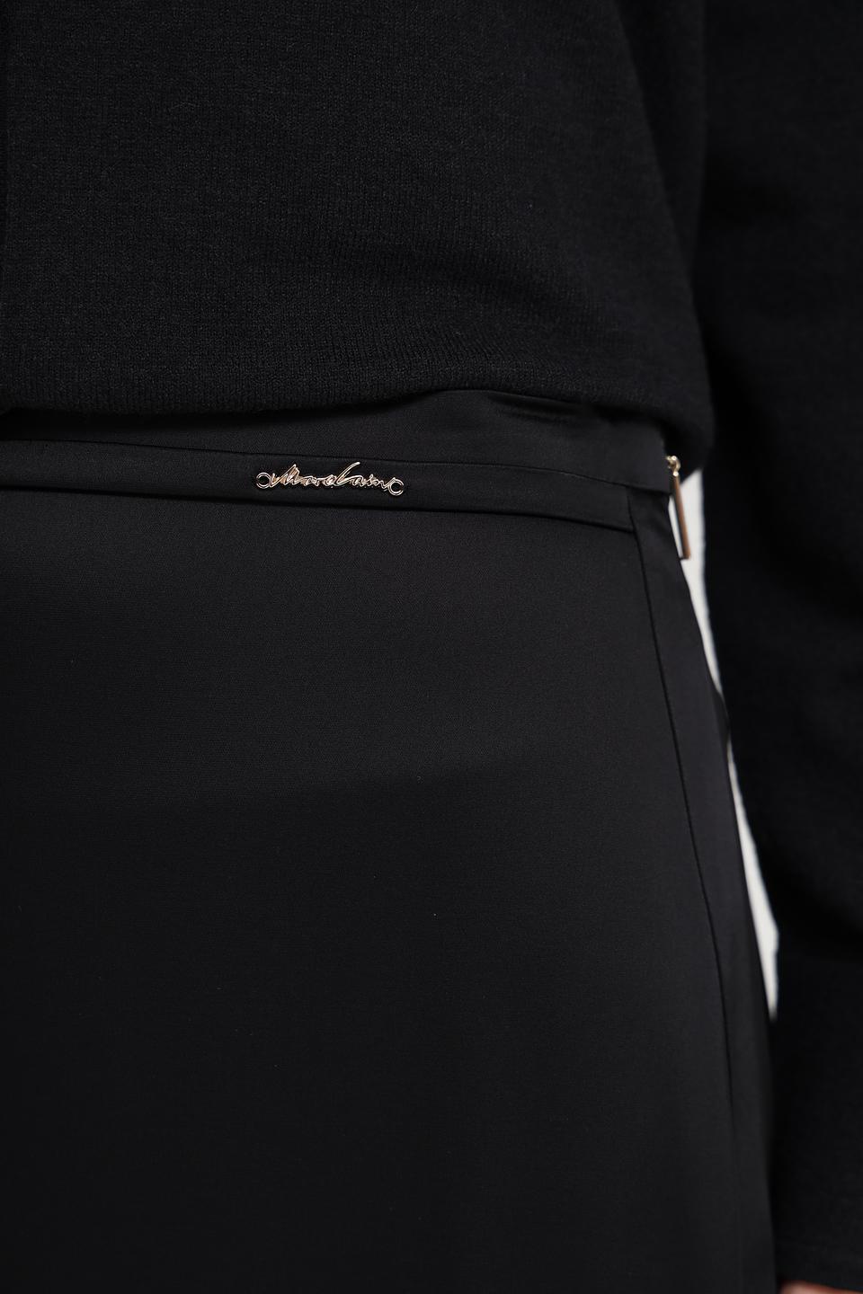 Юбка Marc Cain чёрная с разрезом