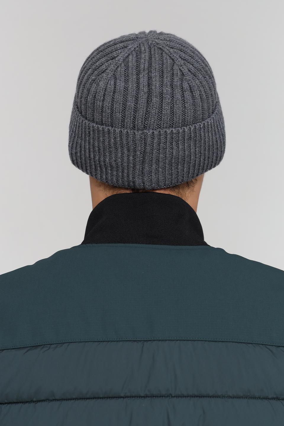 Шапка Marhatter серая с козырьком