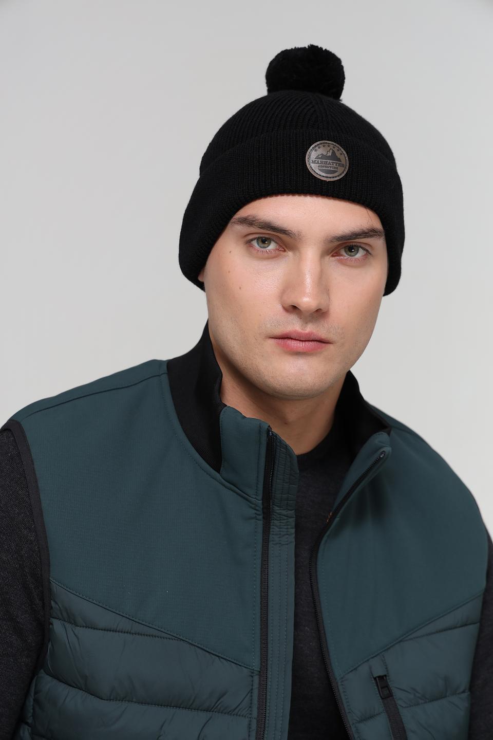 Шапка Marhatter чёрная с помпоном