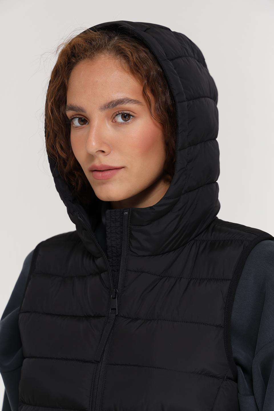 Жилет стеганый Tom Tailor черный