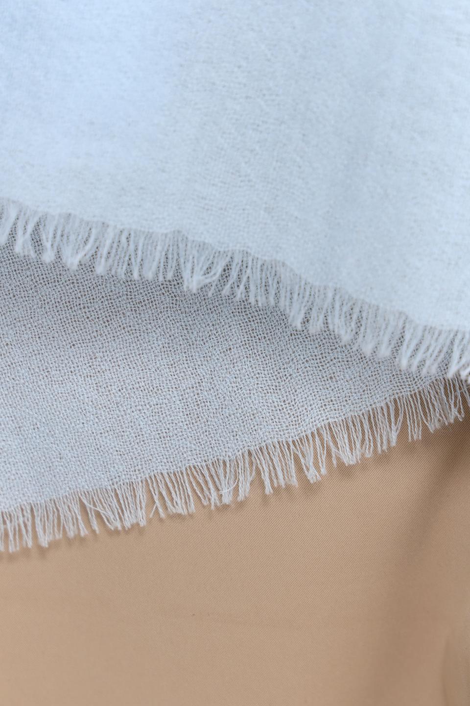 Шарф Fraas голубой с бахромой