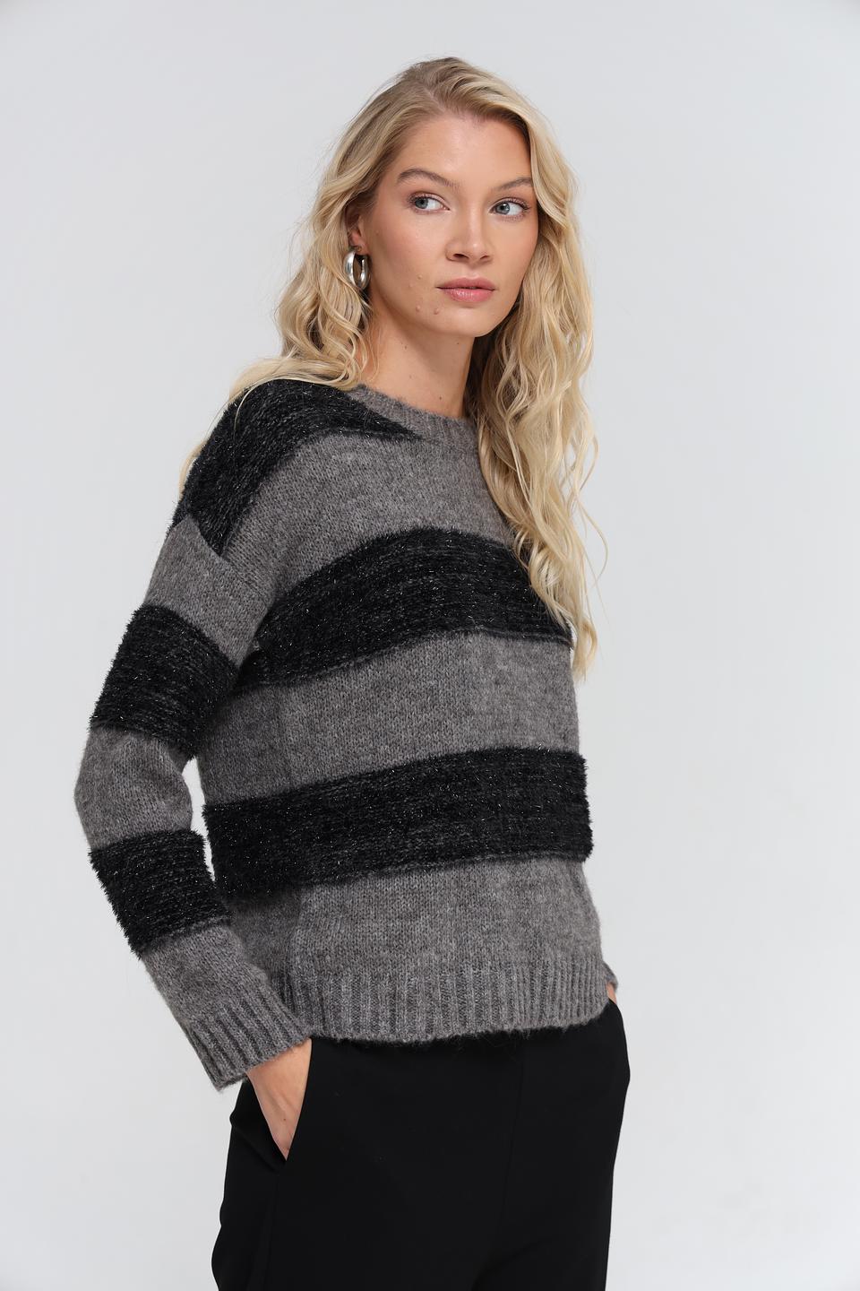 Пуловер UNQ в полоску серый