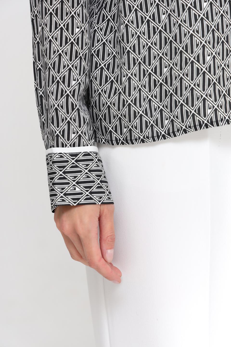 Блуза UNQ с геометрическим принтом