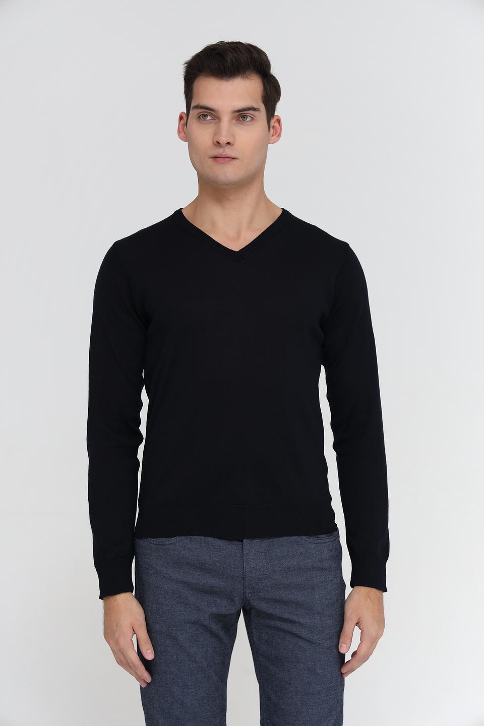 Джемпер Monte Carlo V-образный чёрный