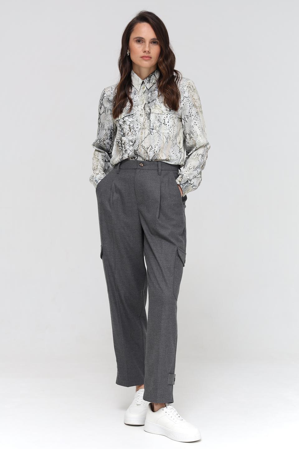Блуза Bianca с принтом змеи