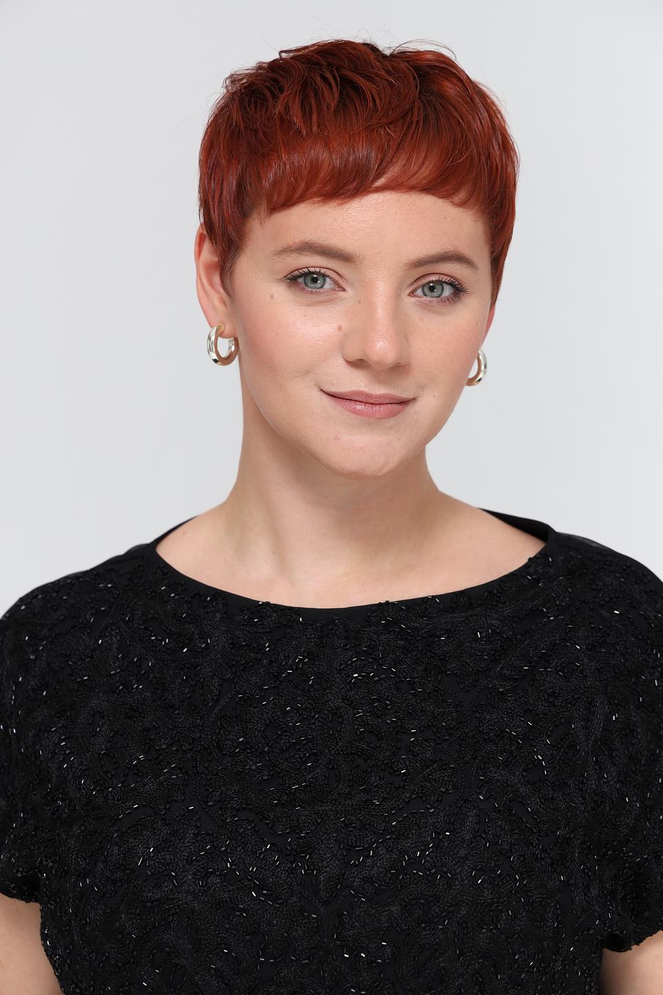 Блуза Marc Cain с вышивкой чёрная