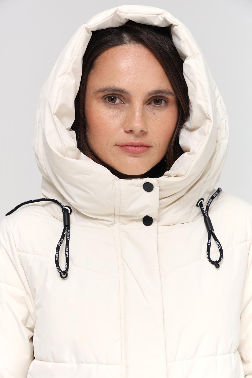 Пальто District стеганое бежевое