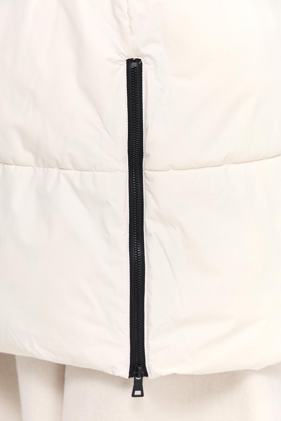 Пальто District стеганое бежевое