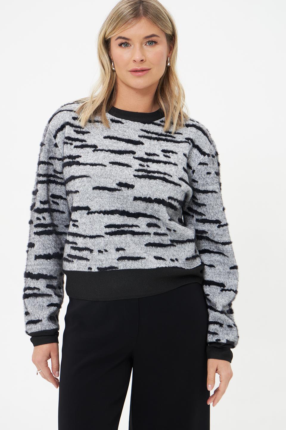 Пуловер Taifun с узором "зебра"