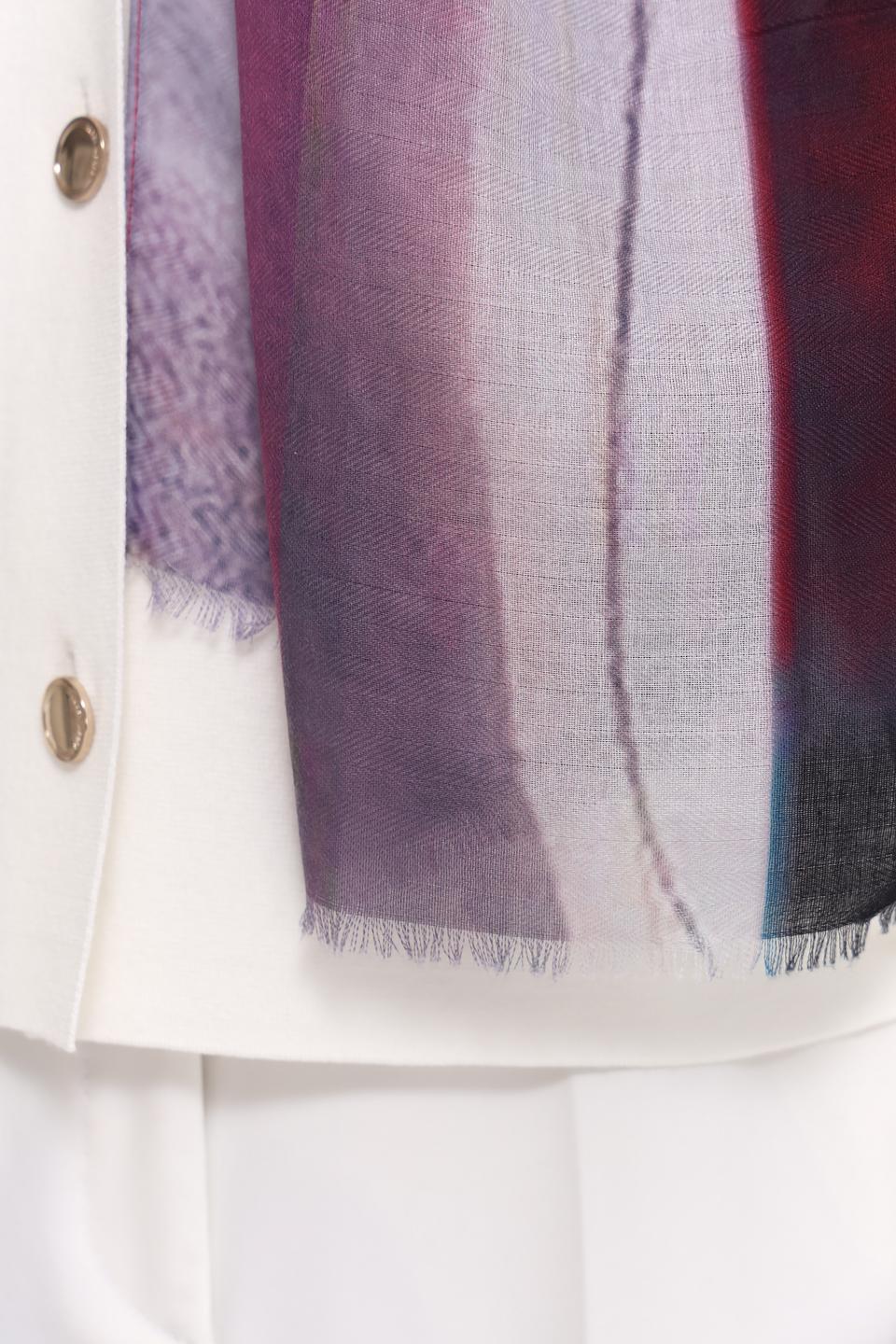 Шарф Lecomte с абстрактным рисунком