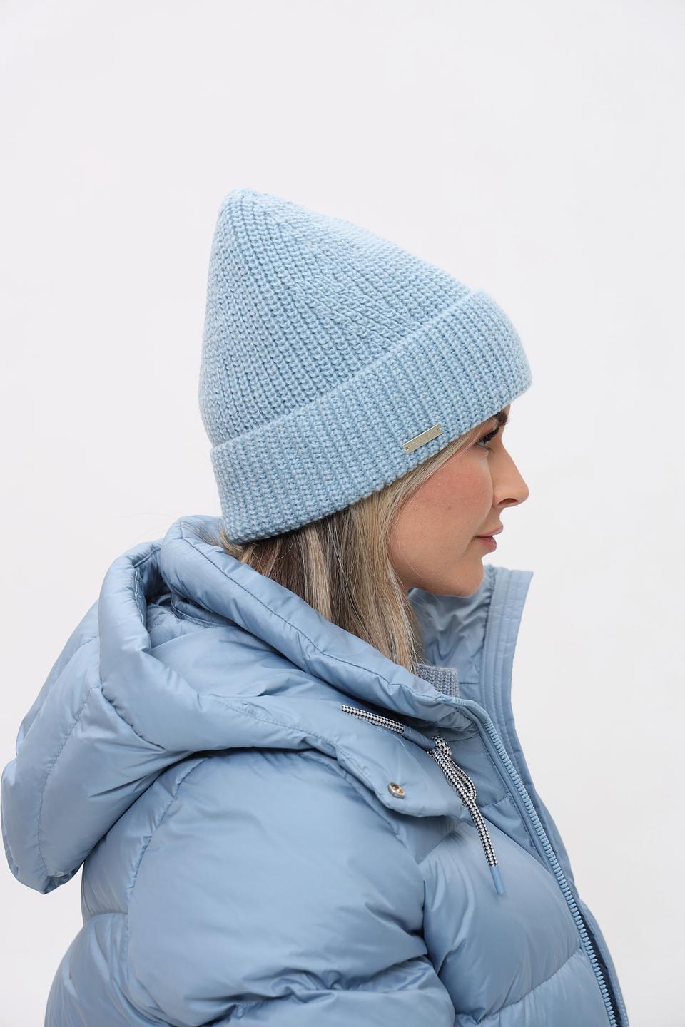 Шапка Seeberger голубая вязаная