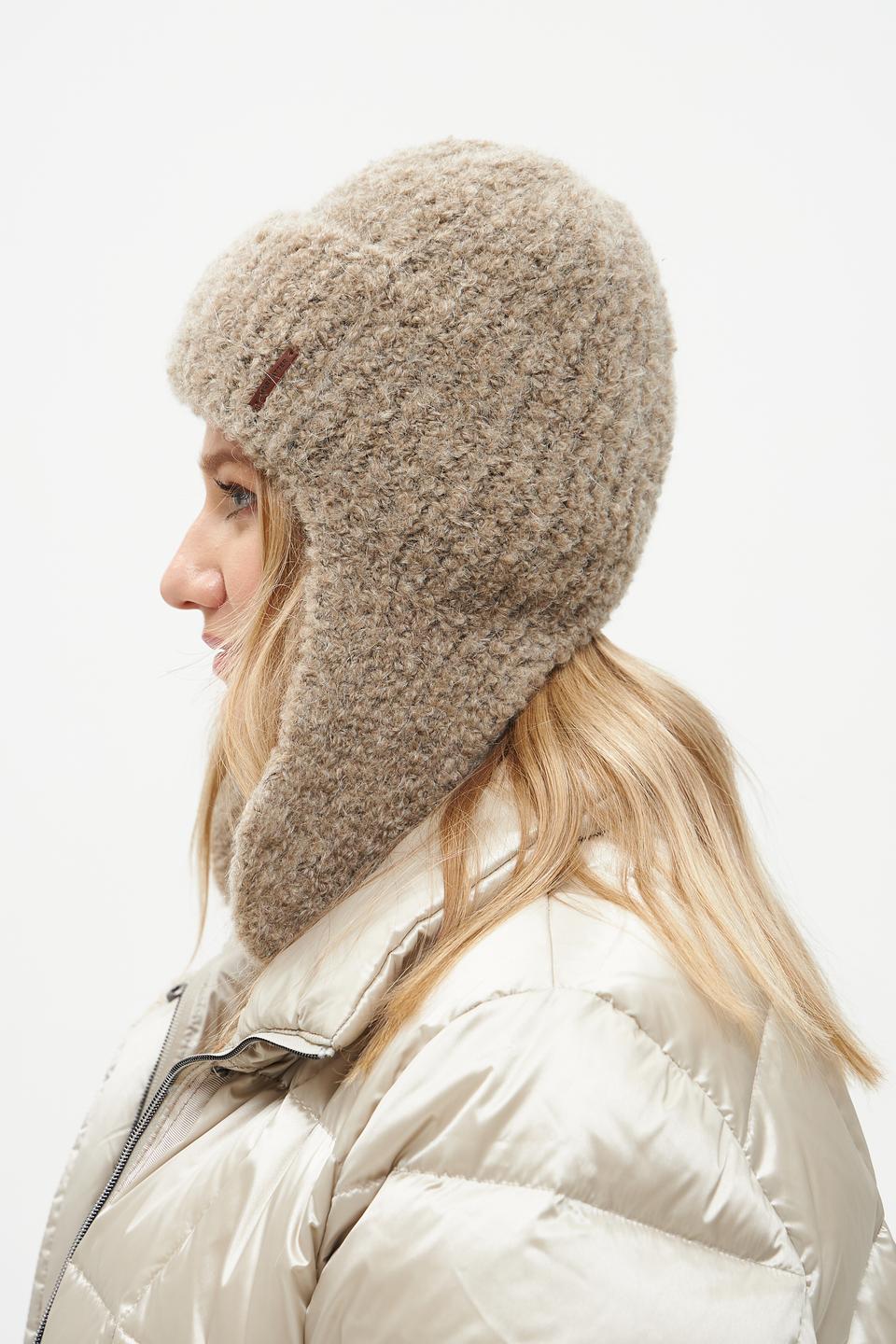 Шапка Marhatter с ушами бежевая