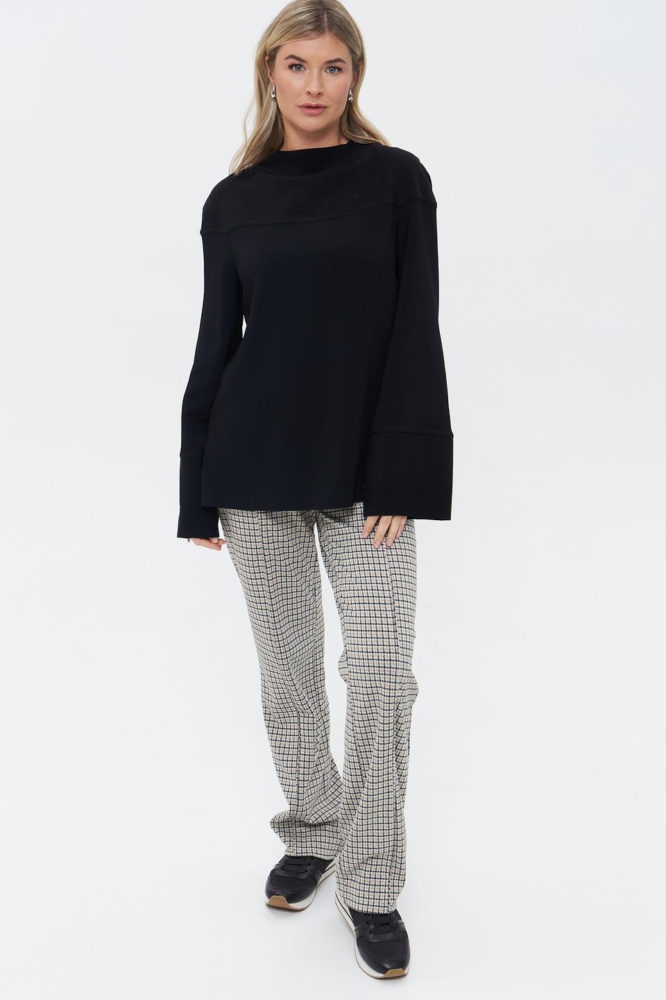 Пуловер Annette Gortz чёрный с рукавами-колокол