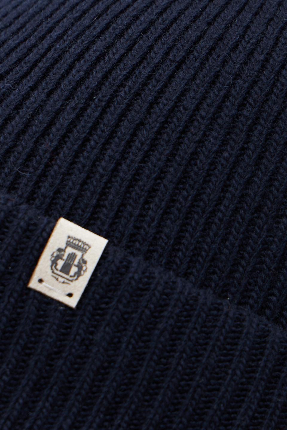 Шапка Roeckl вязаная тёмно-синяя