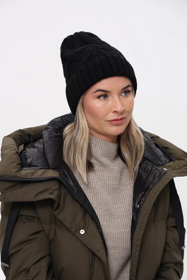 Шапка Roeckl чёрная вязаная