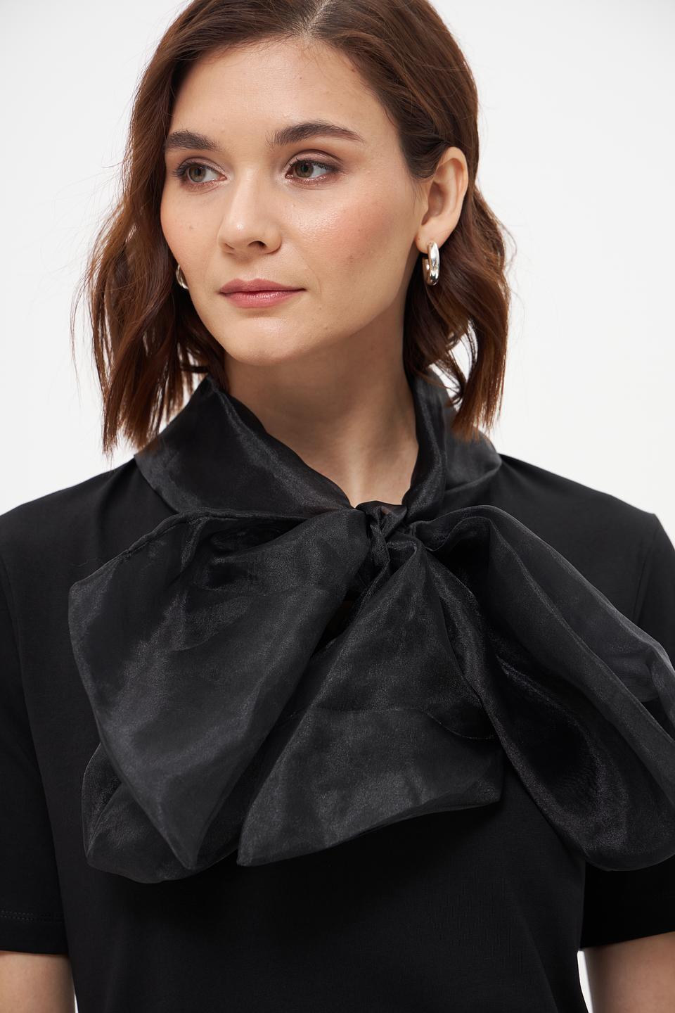 Блуза Rich and Royal с бантом