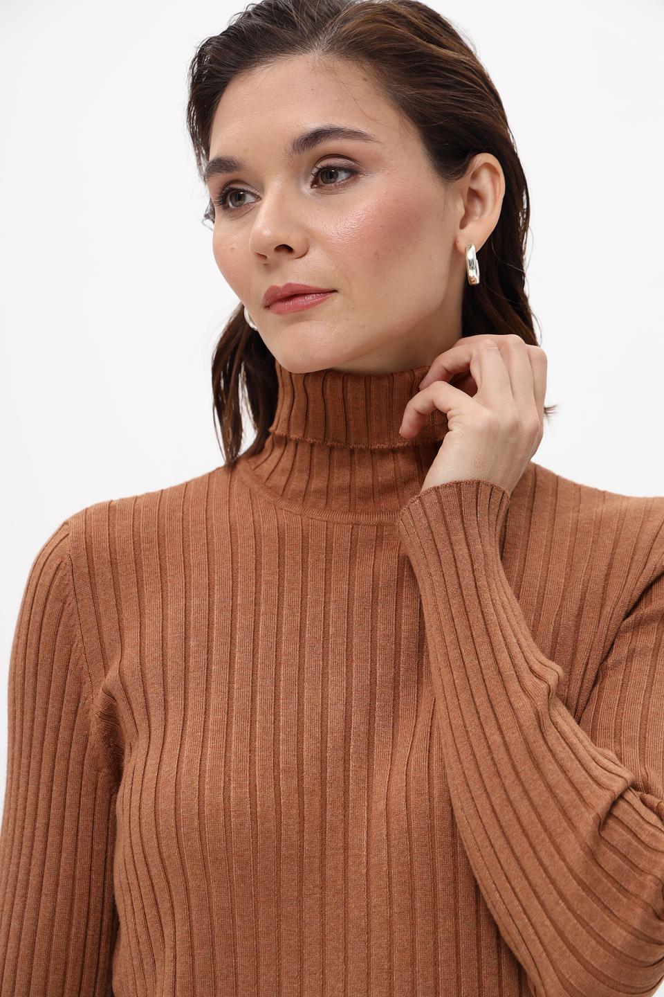 Водолазка Betty Barclay в рубчик