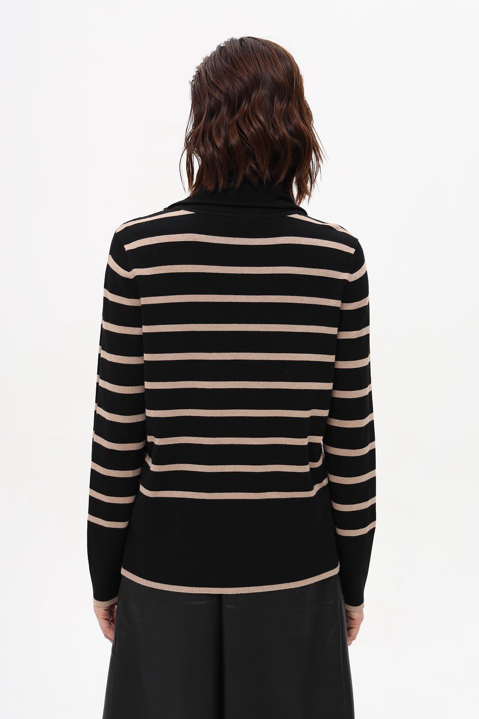 Пуловер Betty Barclay в полоску