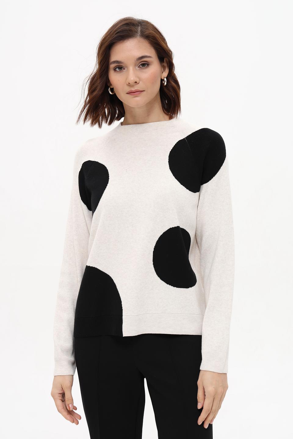 Пуловер Oui с горохом бежевый