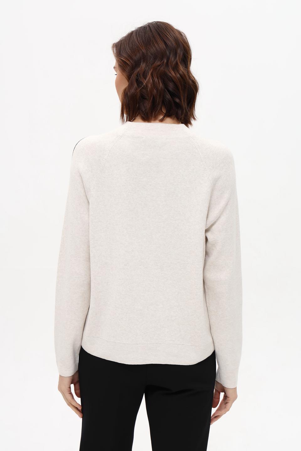 Пуловер Oui с горохом бежевый