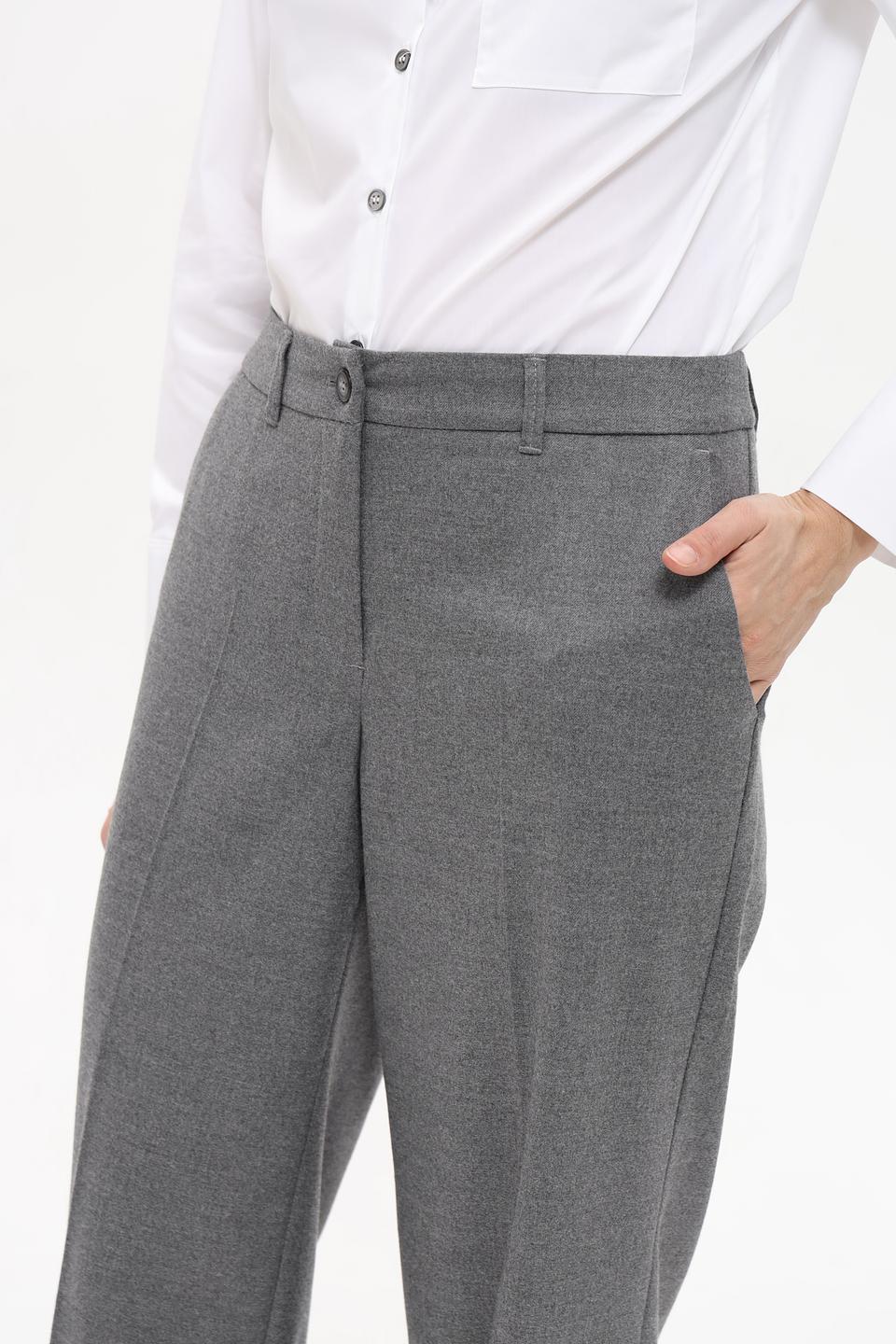 Брюки классические Betty Barclay серые