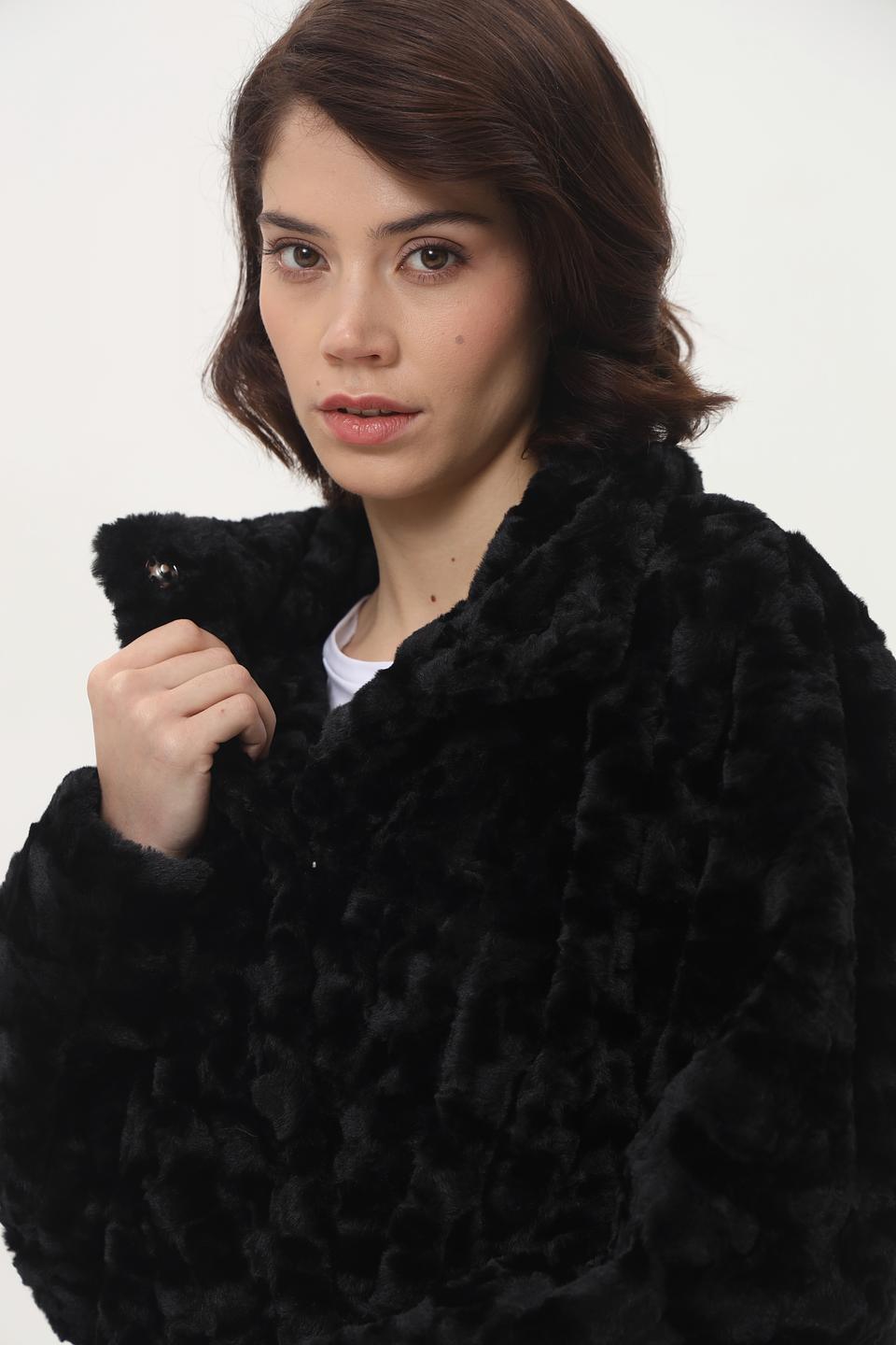 Куртка Broadway чёрная из искусственного меха