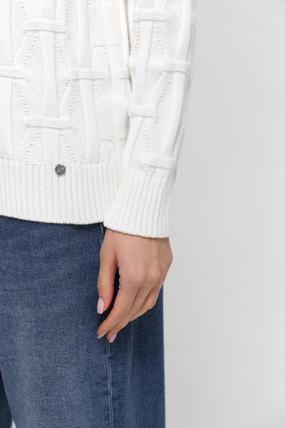 Пуловер Gollehaug с косами молочный