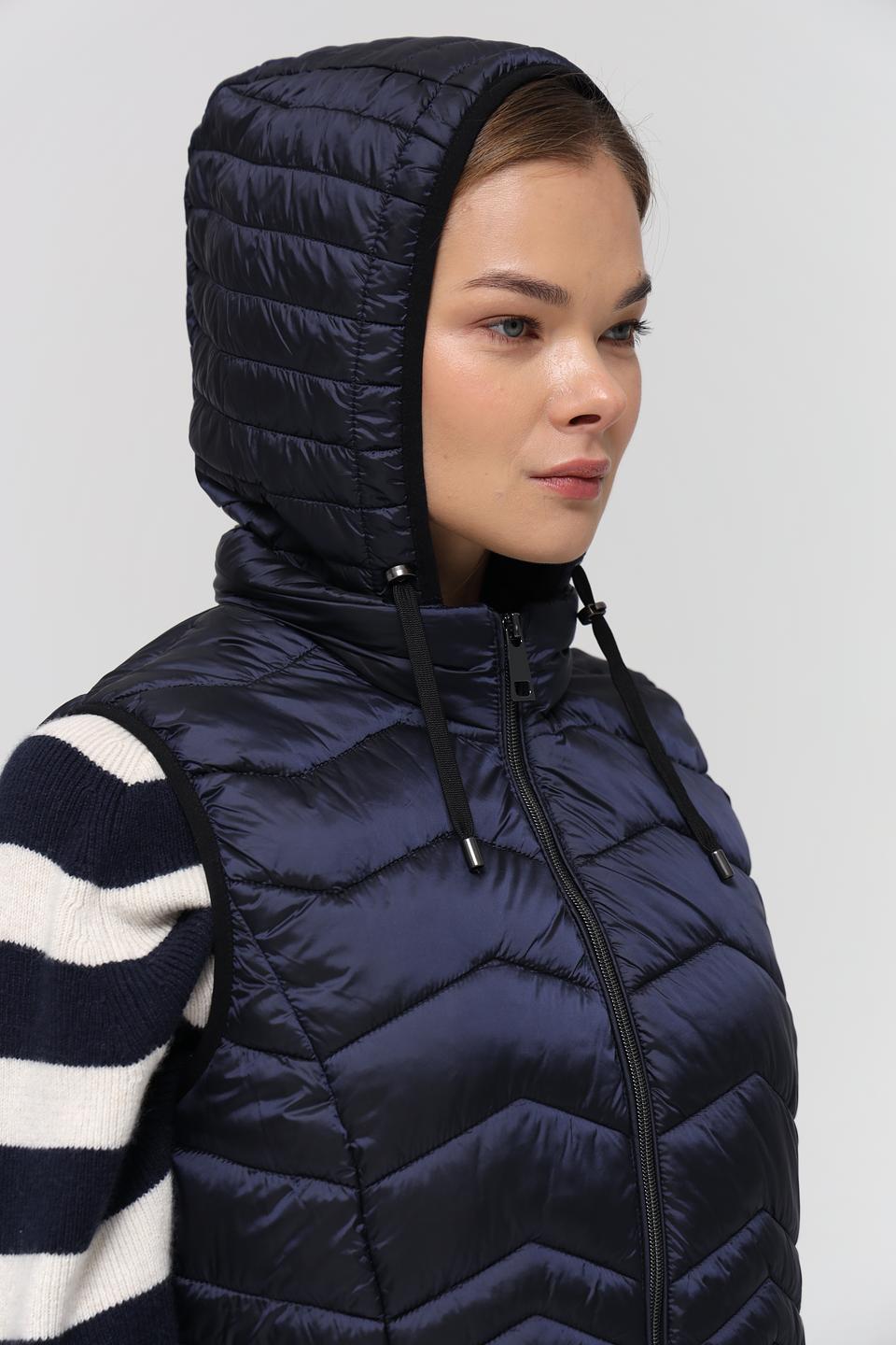 Жилет Lebek стеганый синий