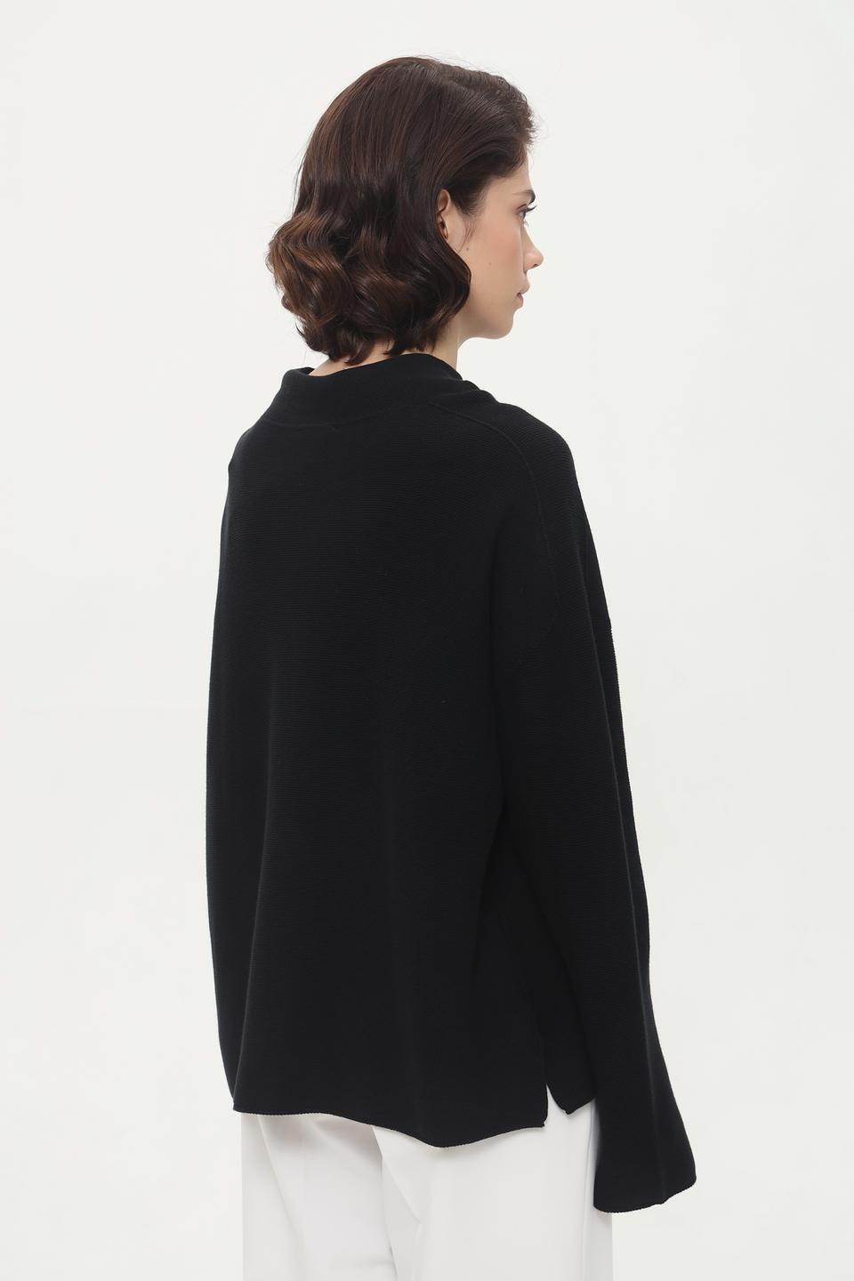 Пуловер Cinque чёрный с горловиной