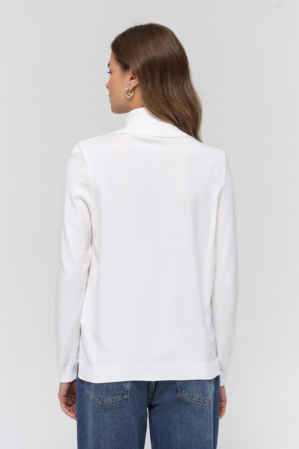 Пуловер Gollehaug с воротником-стойкой белый