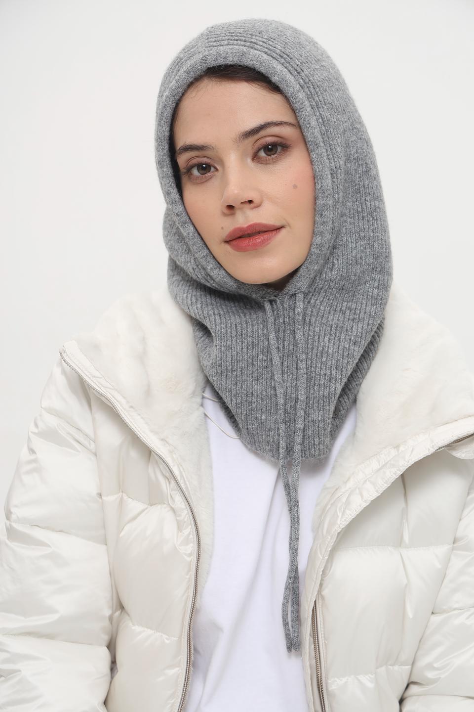 Шапка Fraas серая с завязками