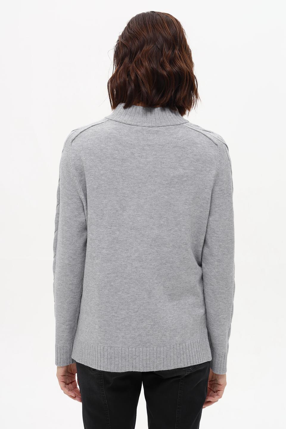 Пуловер Betty Barclay серый с косами