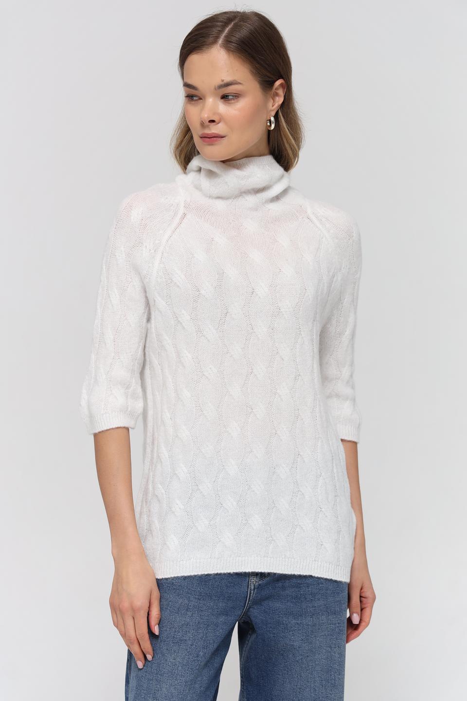 Пуловер Monari с косами молочный