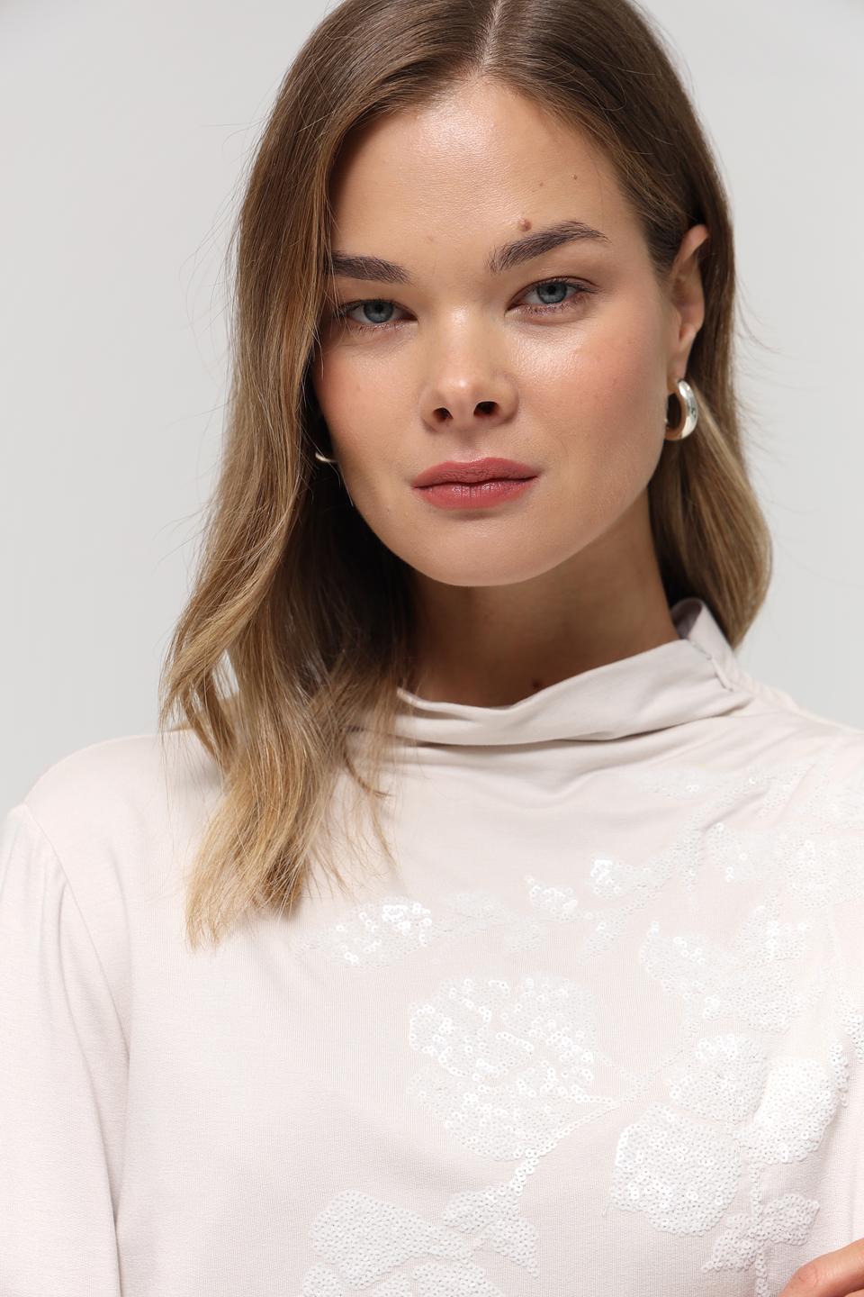 Пуловер Monari с вышивкой бежевый