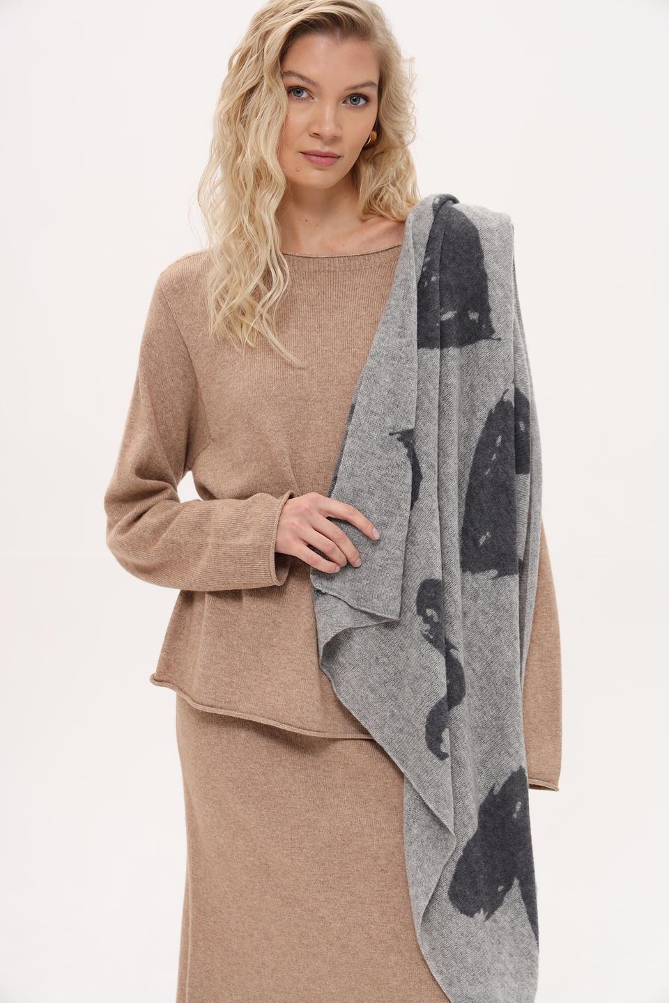 Платок Fraas с принтом сердец серый