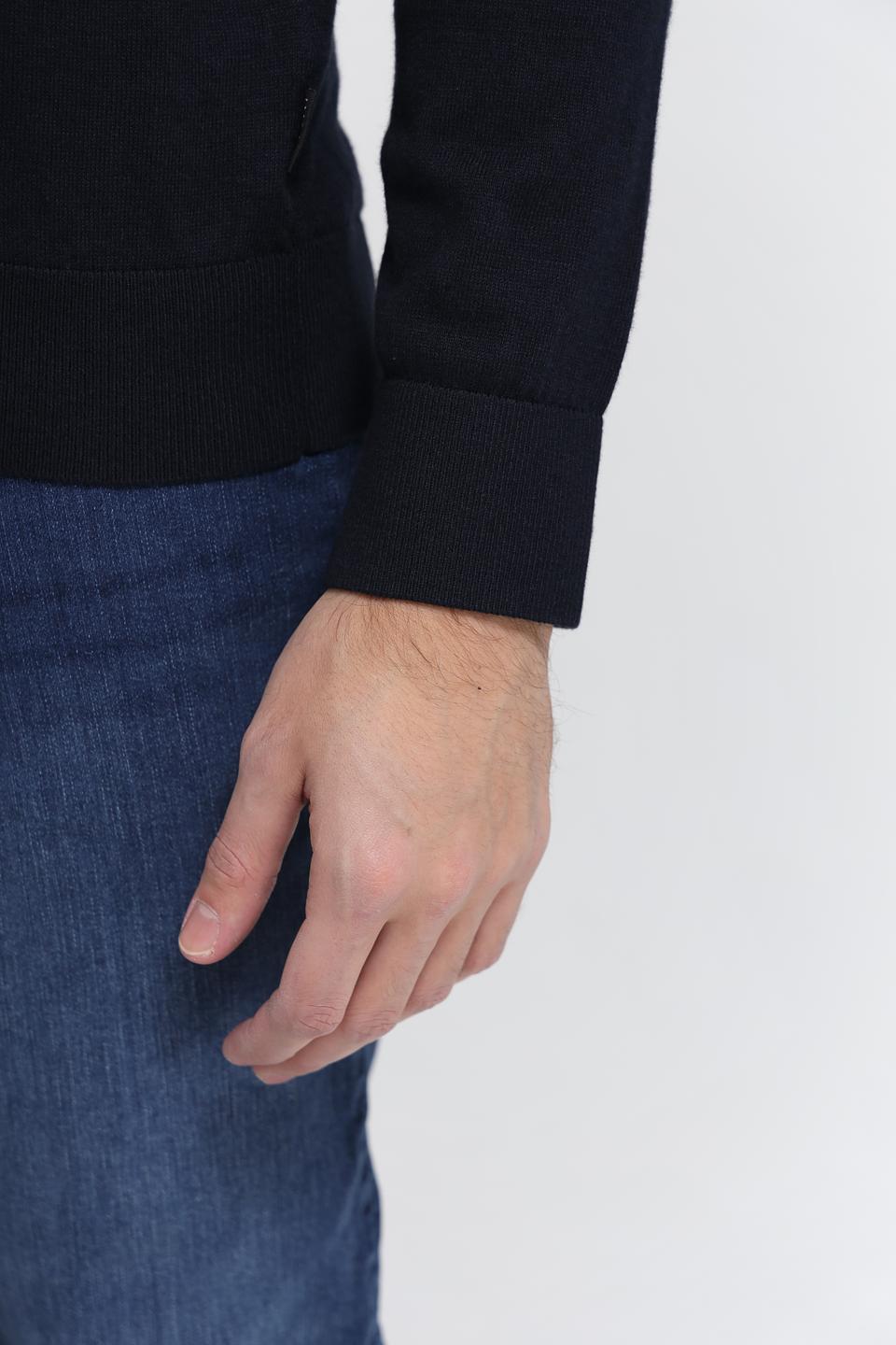 Джемпер Bugatti V-образный вырез чёрный