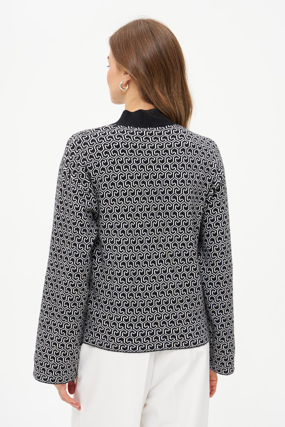 Пуловер Broadway с геометрическим принтом