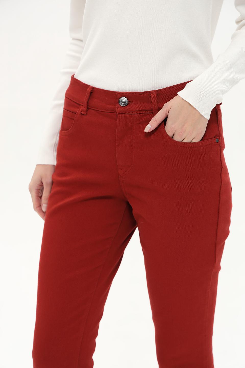 Джинсы Gardeur винного цвета