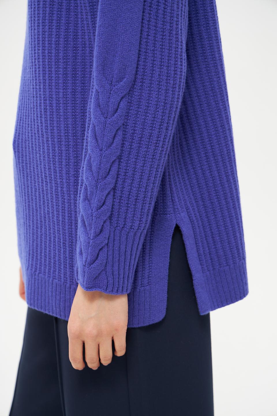 Пуловер Maerz с косами фиолетовый