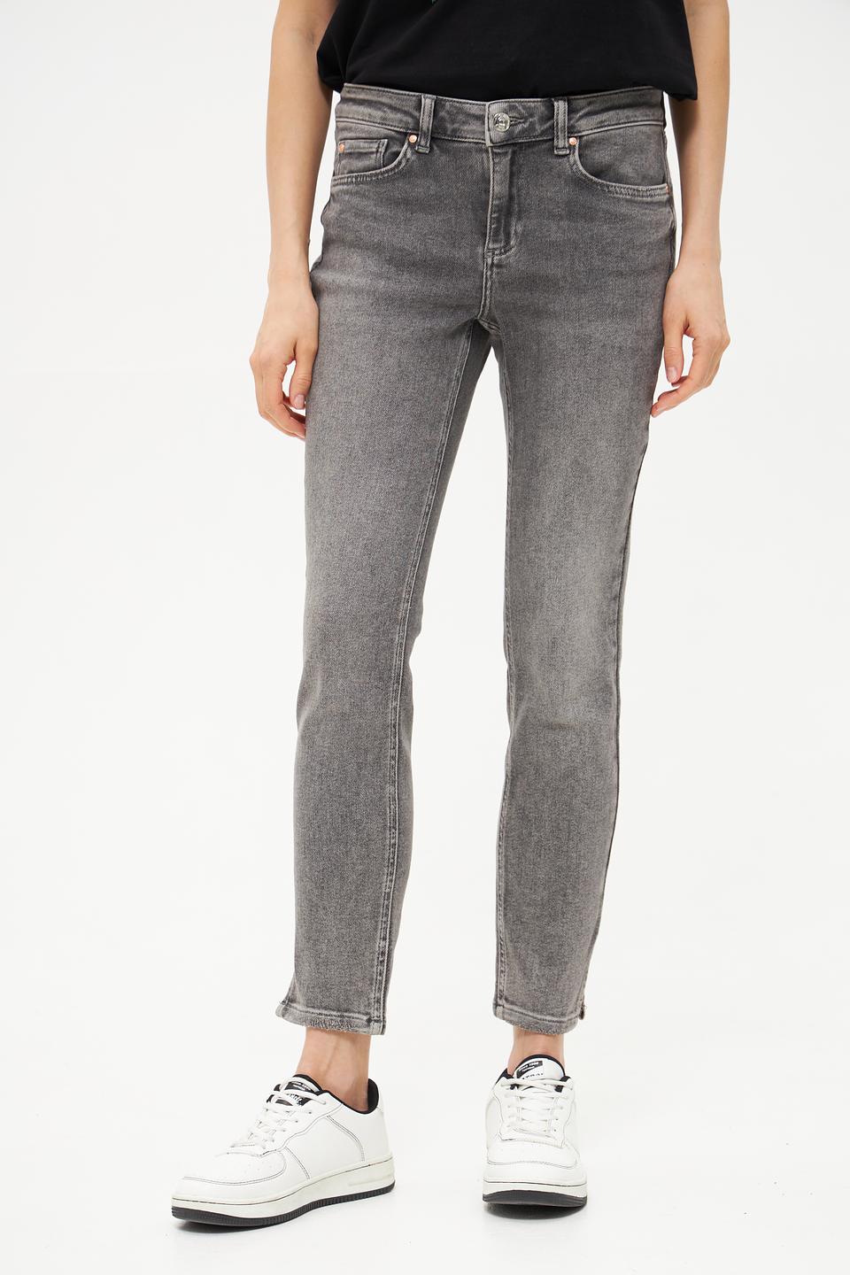 Джинсы Oui серые с потертостями